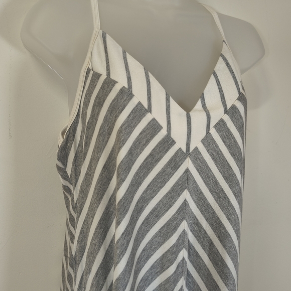Laila Jayde Women's Gray and White Striped Tank Top , Size L - Picture 3 of 7